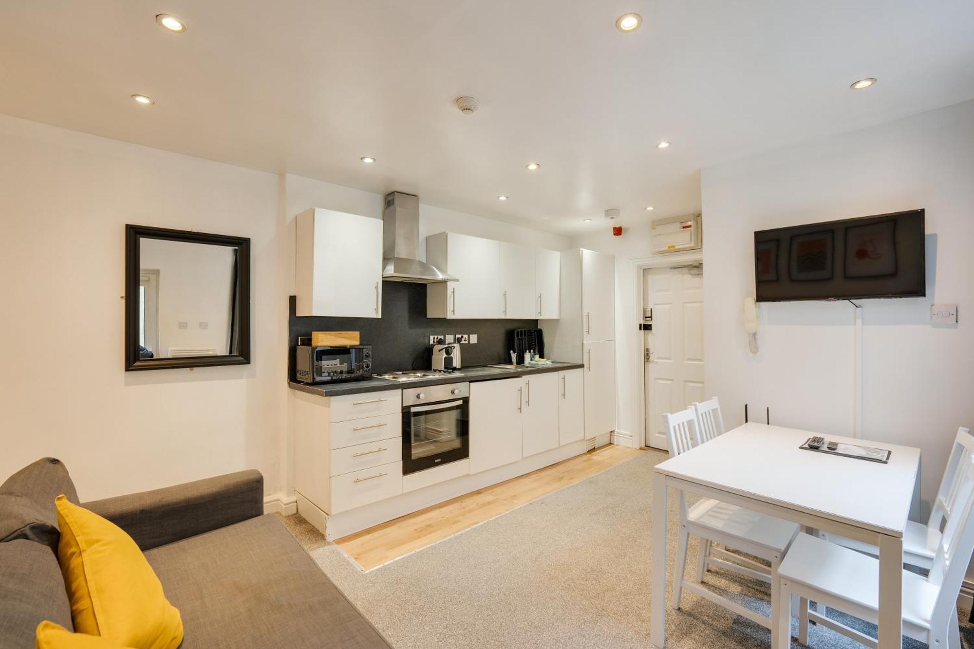 2 Bedroom Aprtmnt For Upto 6 Nr Centre, Uni &Parks Cardiff Bagian luar foto