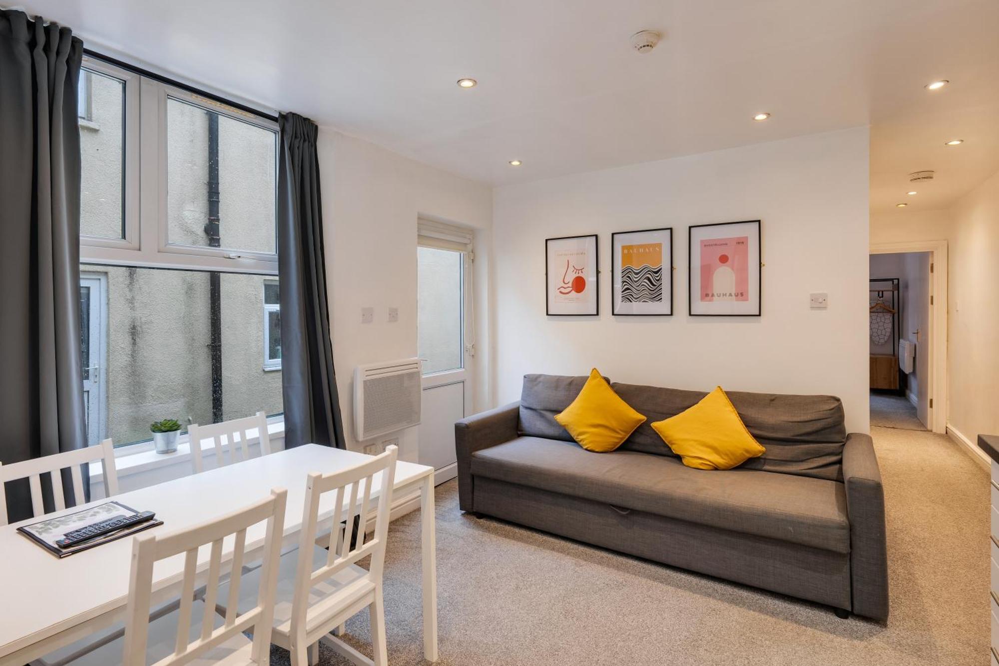 2 Bedroom Aprtmnt For Upto 6 Nr Centre, Uni &Parks Cardiff Bagian luar foto